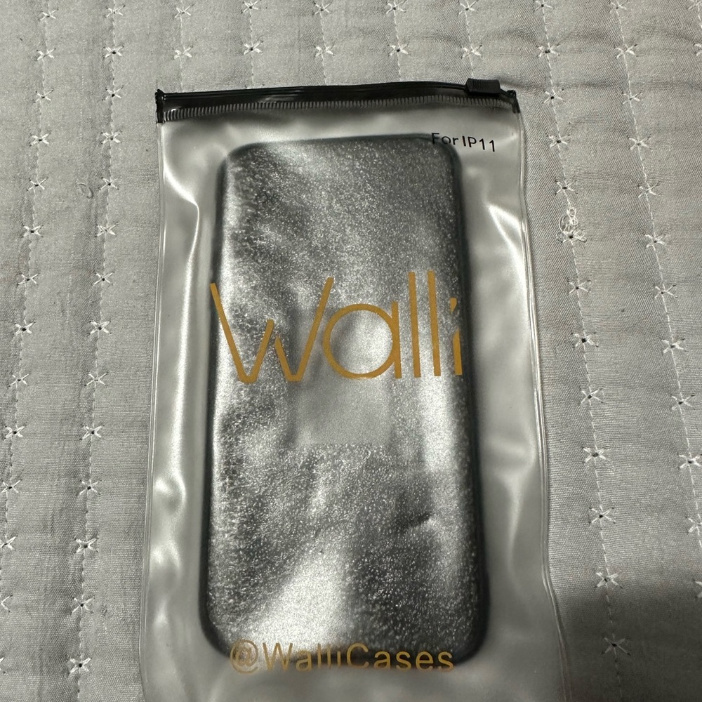 Brand New Walli IPhone 11 Case